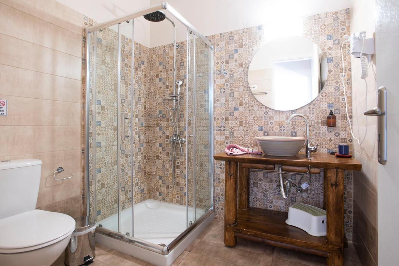 Kalamata Art Rooms エクステリア 写真